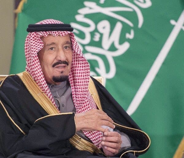 خادم الحرمين يتلقي رساله